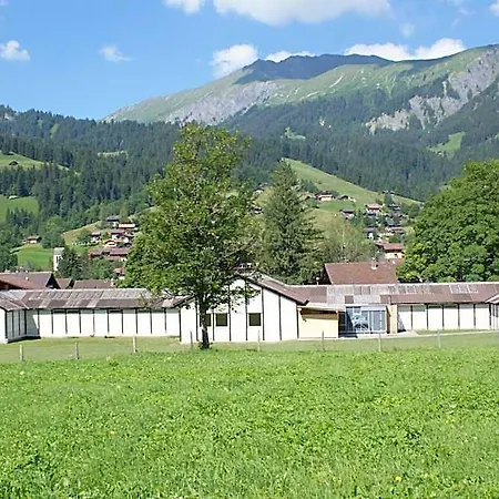 Mountain Backpackercamp Hostal Lenk im Simmental