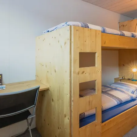 Mountain Backpackercamp * Lenk