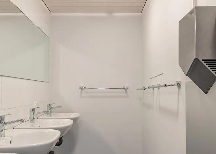 Mountain Backpackercamp * Lenk