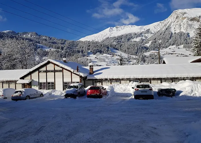 Mountain Backpackercamp Hostel *